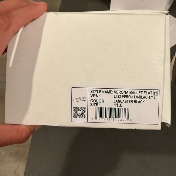 NWT Larroude Black Verona Women's Flats - Picture 5 of 5